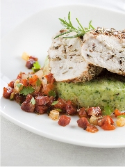 Recette Poulet mariné aux herbes de Provence, sauce chorizo et purée de courgettes