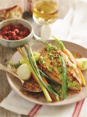 Poulet Jaune Fermier Label Rouge St Sever, Bouillon de Citronnelle aux Parfums d'Afrique
Photo : © Romain Reveau/ Valérie Vermeeren