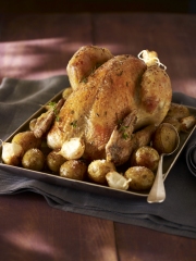 Poulet fermier Label Rouge rôti et ses pommes de terre
Photo : © Volailles Label Rouge