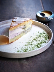 Pressé de Pomme de Terre aux Champignons et Volaille, Sauce Vin Jaune
Photo : © CNIPT / Bernard Radvaner