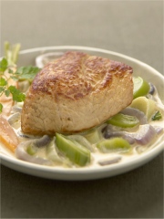 Quasi de veau à la réglisse
Photo : © Pierre-Louis Viel - Stylisme : Valéry Drouet