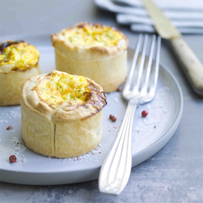 Quiches aux carottes et courgettes râpées
Photo : © Philippe Vaures Santamaria / Stylisme : Laurence Du Tilly