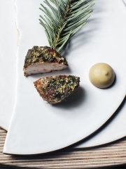 Ris d'agneau aux câpres, persil, citron et sa crème aillée
Photo : © Guillaume Czerw