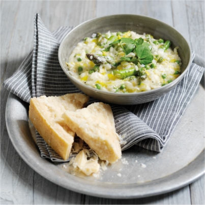 Risotto aux petits pois, à l'asperge et au Parmesan
Photo : © Steve Lee