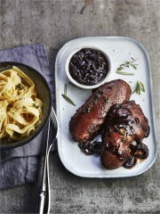 Rognons de porc au vinaigre balsamique, oignons et miel
Photo : © INTERBEV / Produits Tripiers / Amélie Roche