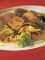 Rognons de veau aux cèpes, aux courgettes et aux petits légumes
Photo : © Confédération Nationale de la Triperie Française (CNTF)