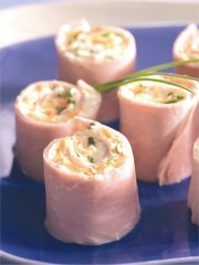 Rouleaux de jambon au chèvre, fromage blanc et carotte râpée
Photo : © Herta