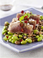 Salade d'edamame et thon au piment
Photo : © Ducros / Studio Nicolas Louis