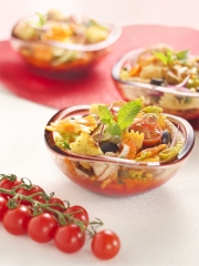 Salade de Farfalle Tricolore Barilla au poulpe, sauce aux poivrons
Photo : © Gwen Rassemusse