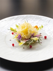 Salade potagère et Tête de Moine AOP
Photo : © Franck Hamel / Editions Ouest-France