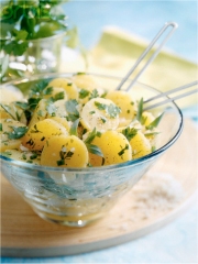 Salade minceur de pommes de terre de l'Ile de Ré aux fines herbes
Photo : © Christian Adam / Canetti Conseil