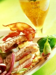 Club sandwich au poulet vapeur de Bière de printemps
Photo : © Brasseurs de France