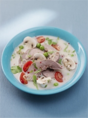 Soupe thaï au lait de coco et langues d'agneau
Photo : © Produits Tripiers
