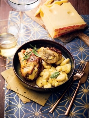 Suprême de Pintade Farcis à l'Emmentaler AOP suisse et Gnocchis à l'Emmentaler AOP suisse
Photo : © Fromages de Suisse