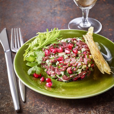 Tartare de canard au Reblochon
Photo : © Alexandre Bibaut