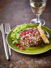 Tartare de canard au Reblochon
Photo : © Alexandre Bibaut