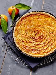 Tarte à la clémentine de Corse
Photo : © JC. Amiel / Stylisme : O. Souksisavanh