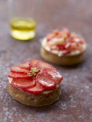 Tarte aux Fraises du Périgord et sa crème à l'huile d'olive
Photo : © Jean-Claude Amiel
