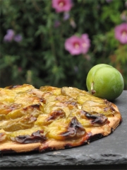 Tarte Reines-Claudes au gingembre
Photo : © Muchimuchi