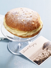 La célèbre tarte tropézienne
Photo : © Daniel Mettoudi / CEDUS