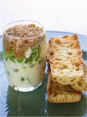 Tiramisu à l'ail mouillettes de pain grillé, aillées