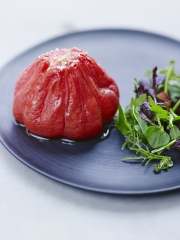 Tomate côtelée confite au citron vert
Photo : © JC. Amiel / O. Souksisavanh