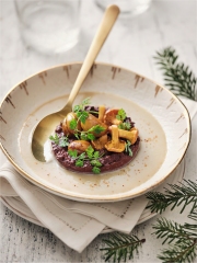 Velouté de Marrons à la Crème Épaisse, Boudin Noir et Pickles de Girolles
Photo : © Picard