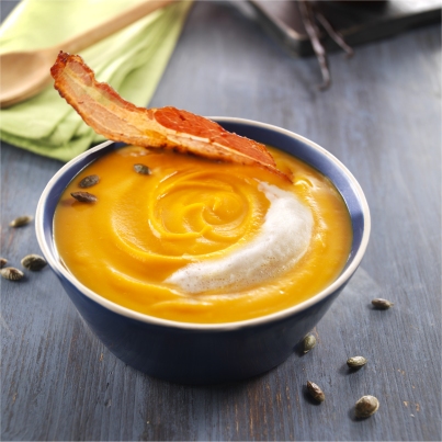 Velouté de potimarron, écume de lait à la vanille fraîche
Photo : © Régilait