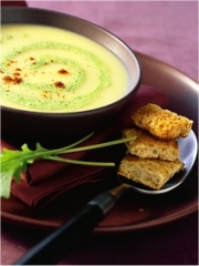 Velouté de pommes de terre à la sauce verte
Photo : © Laurent Rouvrais / CNIPT