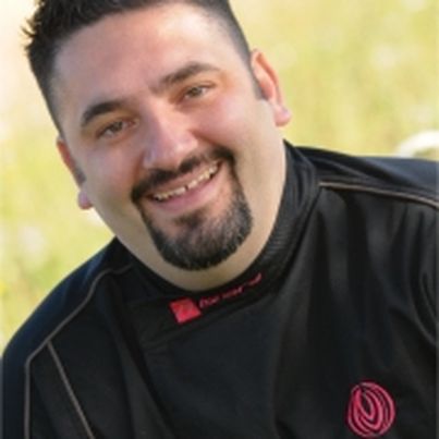 Nicolas Isnard Chef du Restaurant « L'Auberge de la Charme » Prenois (Côte d'Or)