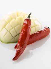 Mangue verte & Piment Photo : © Ducros / Studio Nicolas Louis