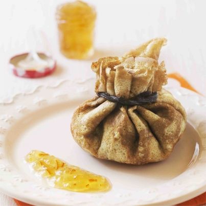 Aumônière aux pommes, chocolat et Marmelade d'Oranges Amères Bonne Maman®