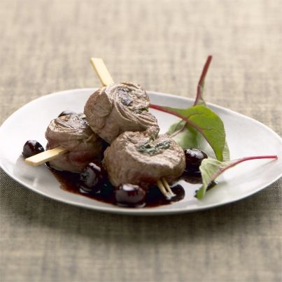 Brochettes “au galop” et oseille-myrtilles