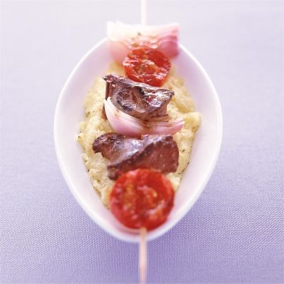 Brochettes coeur d'agneau, polenta crémeuse