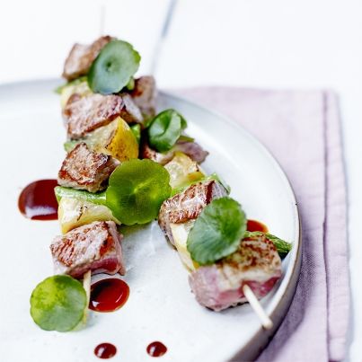 Brochettes de veau au citron et aux asperges