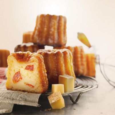 Cannelés au Beaufort et Chorizo
