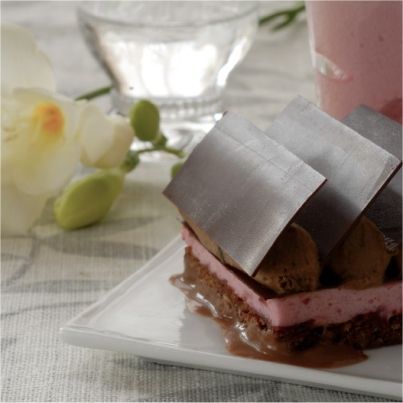 Chocolat noir 75%, griotte et thé Matcha