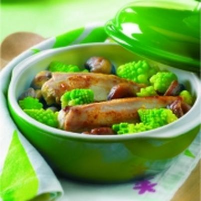 Cocotte de Lapin aux marrons, chou romanesco et épices