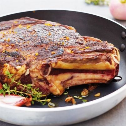 Côte de boeuf marinée à la chicorée et échalotes confites