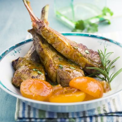 Côtes d'agneau aux abricots