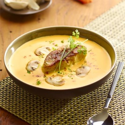 Crème de Potiron et son Escalope de Foie Gras Poêlée