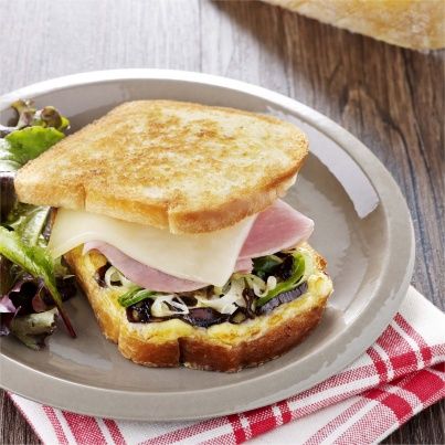 Croque basque au Pur Brebis Pyrénées et jambon blanc
