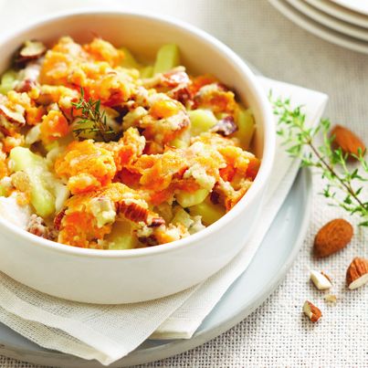 Crumble de pommes de terre, mimolette et colin