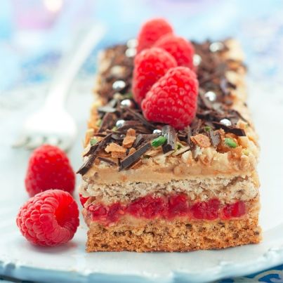 Dacquoise caramel et framboises