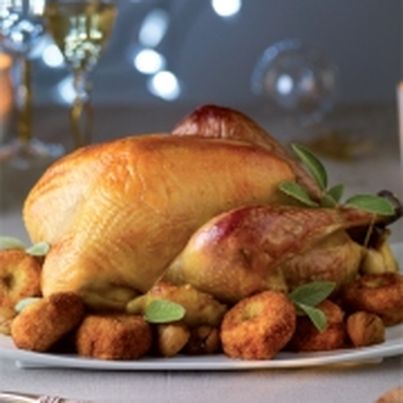 Dinde fermière Label Rouge rôtie à la sauge et ses croquettes de pommes de terre aux marrons