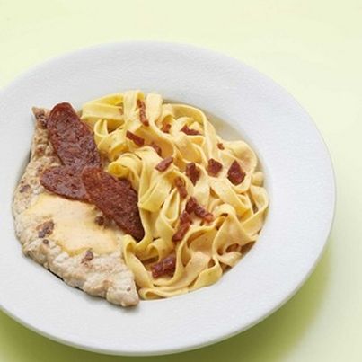 Escalopes de veau, tagliatelles fraîches au coulis et éclats de chorizo