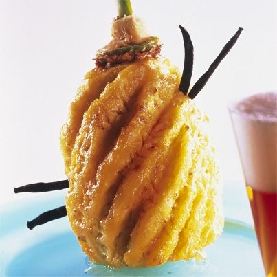 Ananas rôti au caramel de bière
