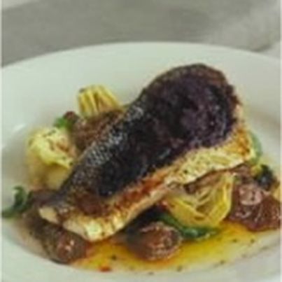 Filet de bar aux artichauts et dattes medjoul