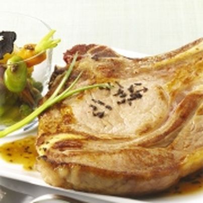 Côtes de Veau de la Pentecôte, ragoût de légumes printaniers au jus