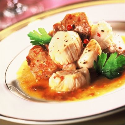 Fricassée de Saint-Jacques au foie gras